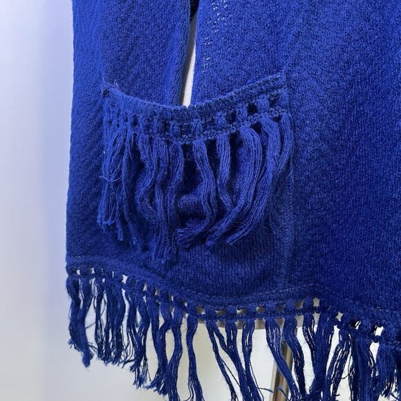 Vintage 70s Blue Button Boho Knit Cape Shawl Sweater Poncho Fringe S/M Folk - Picture 5 of 9